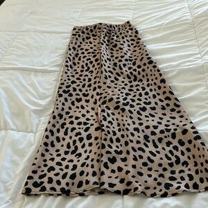 Elegant skirt for any occasion, be a cheetah for a night…🐆